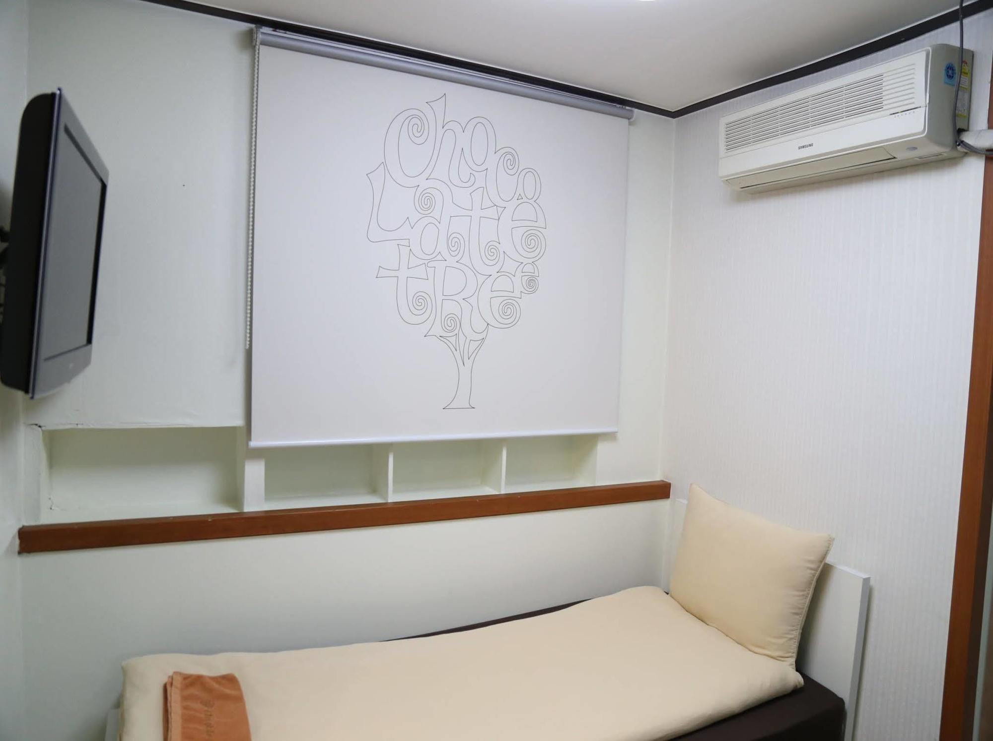 Chocolate Tree Sinchon Otel Seul Dış mekan fotoğraf